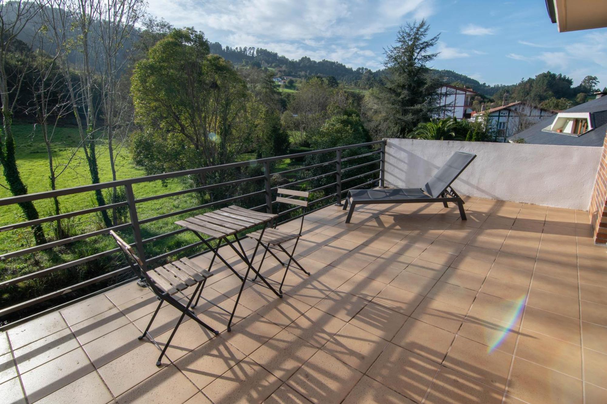 Villa Laga Blue Surf Ibarrangelu Esterno foto